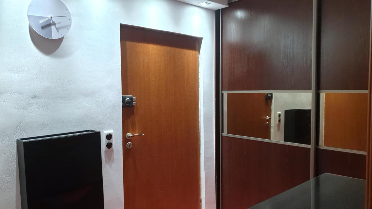 Apartament Dina20 Apartment *